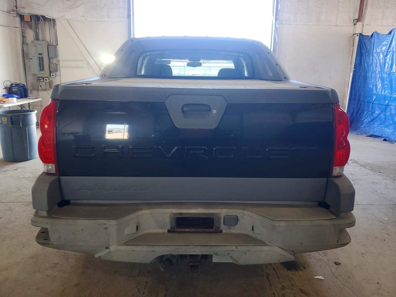 2002 CHEVROLET AVALANCHE K1500 photo 11