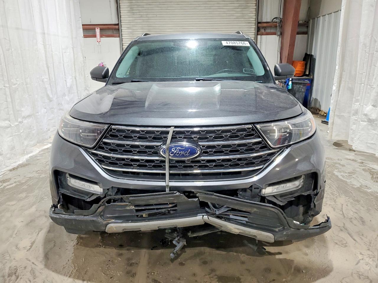 2020 FORD EXPLORER XLT photo 9