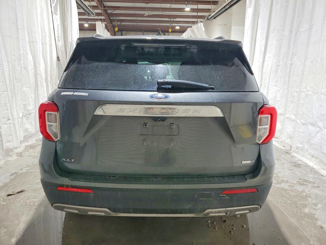 2020 FORD EXPLORER XLT photo 11