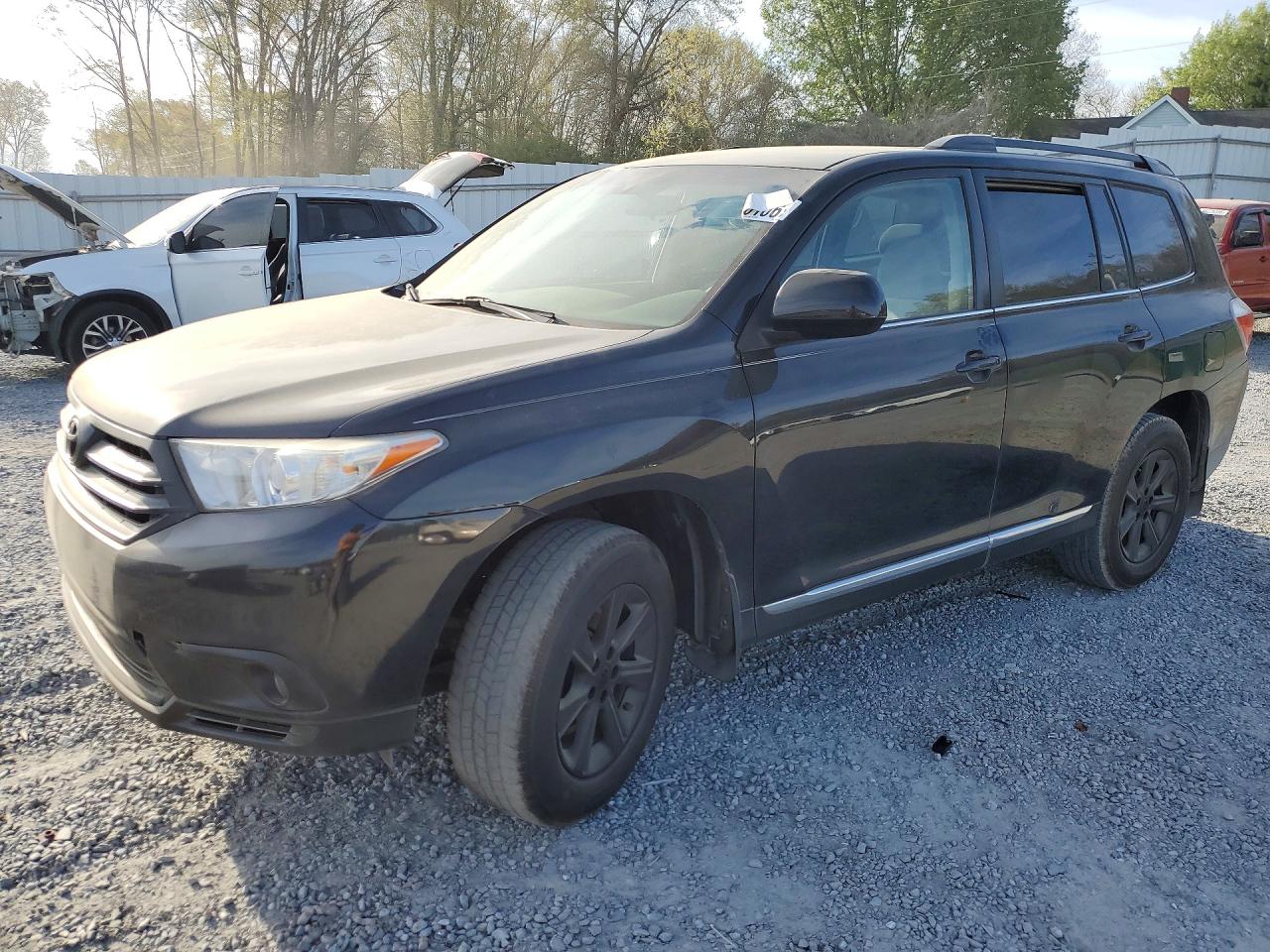 2013 TOYOTA HIGHLANDER