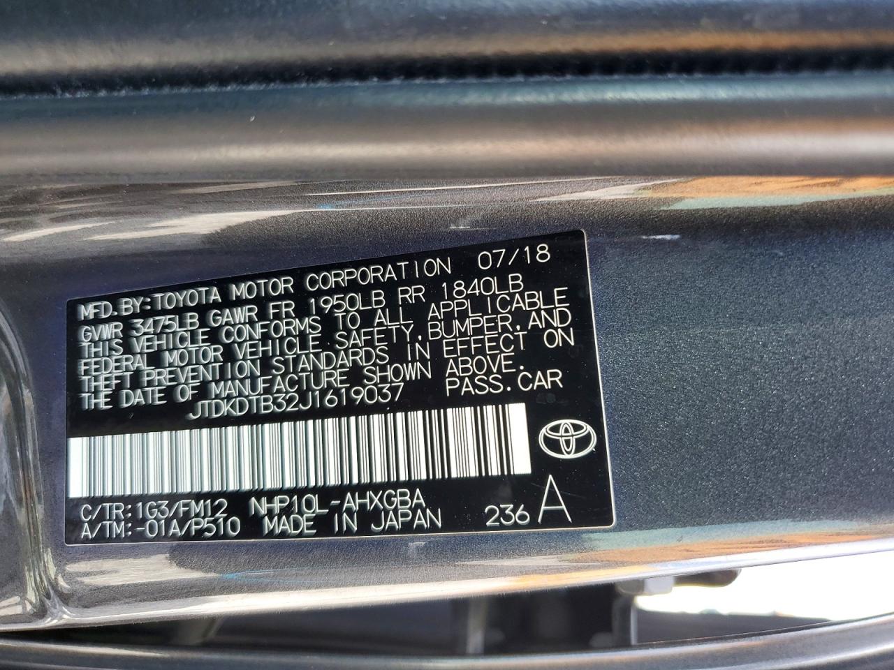 2018 TOYOTA PRIUS C THREE photo 34