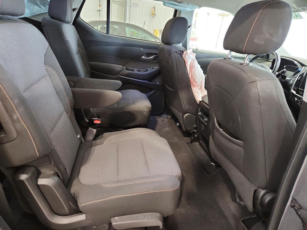 2020 CHEVROLET TRAVERSE LT photo 19