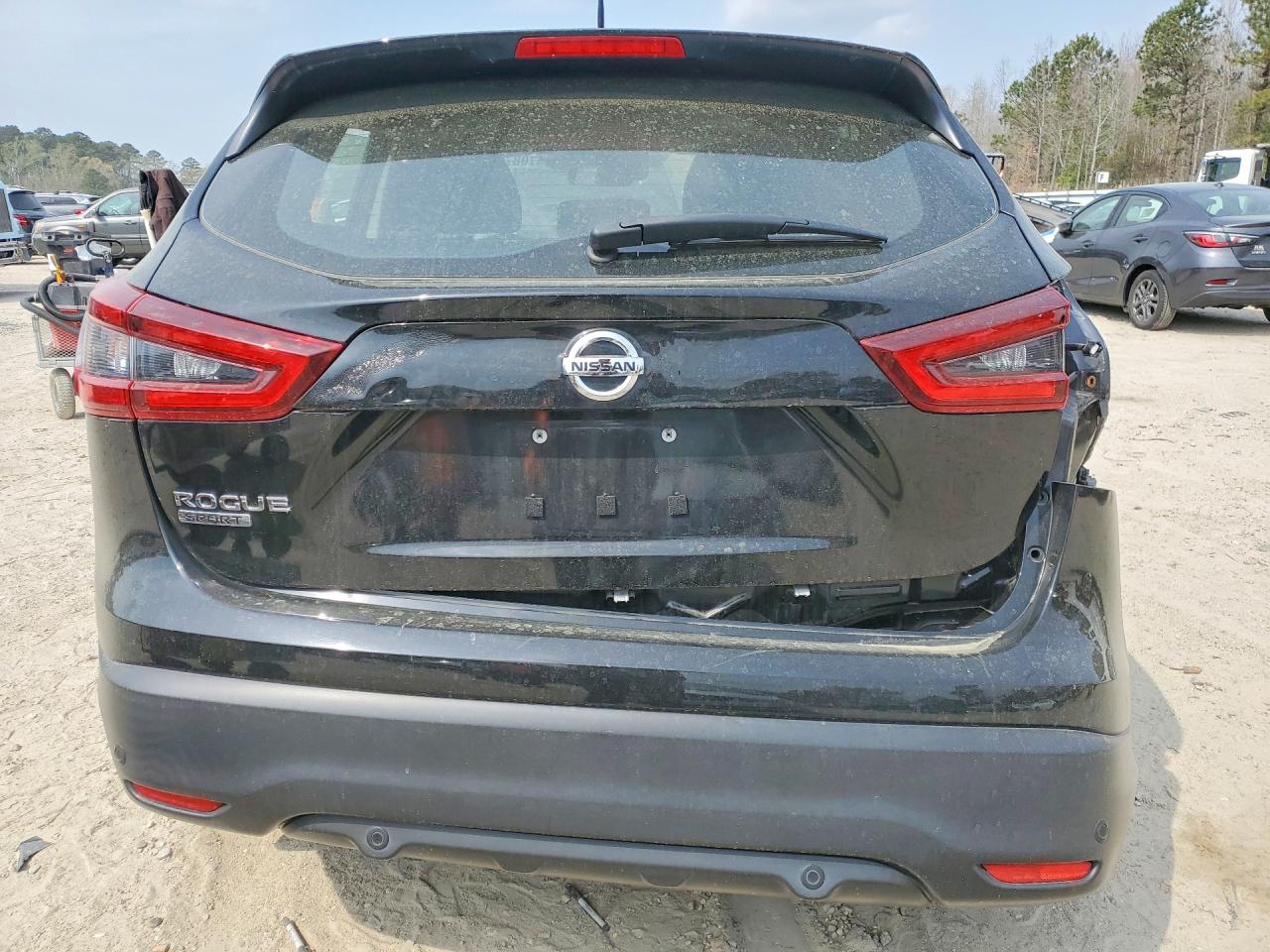 2020 NISSAN ROGUE SPORT S photo 11