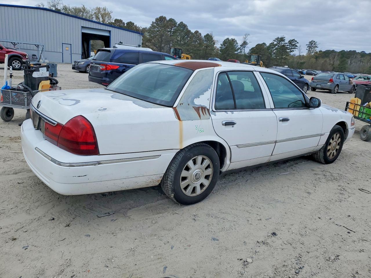 2004 MERCURY GRAND MARQUIS LS photo 3