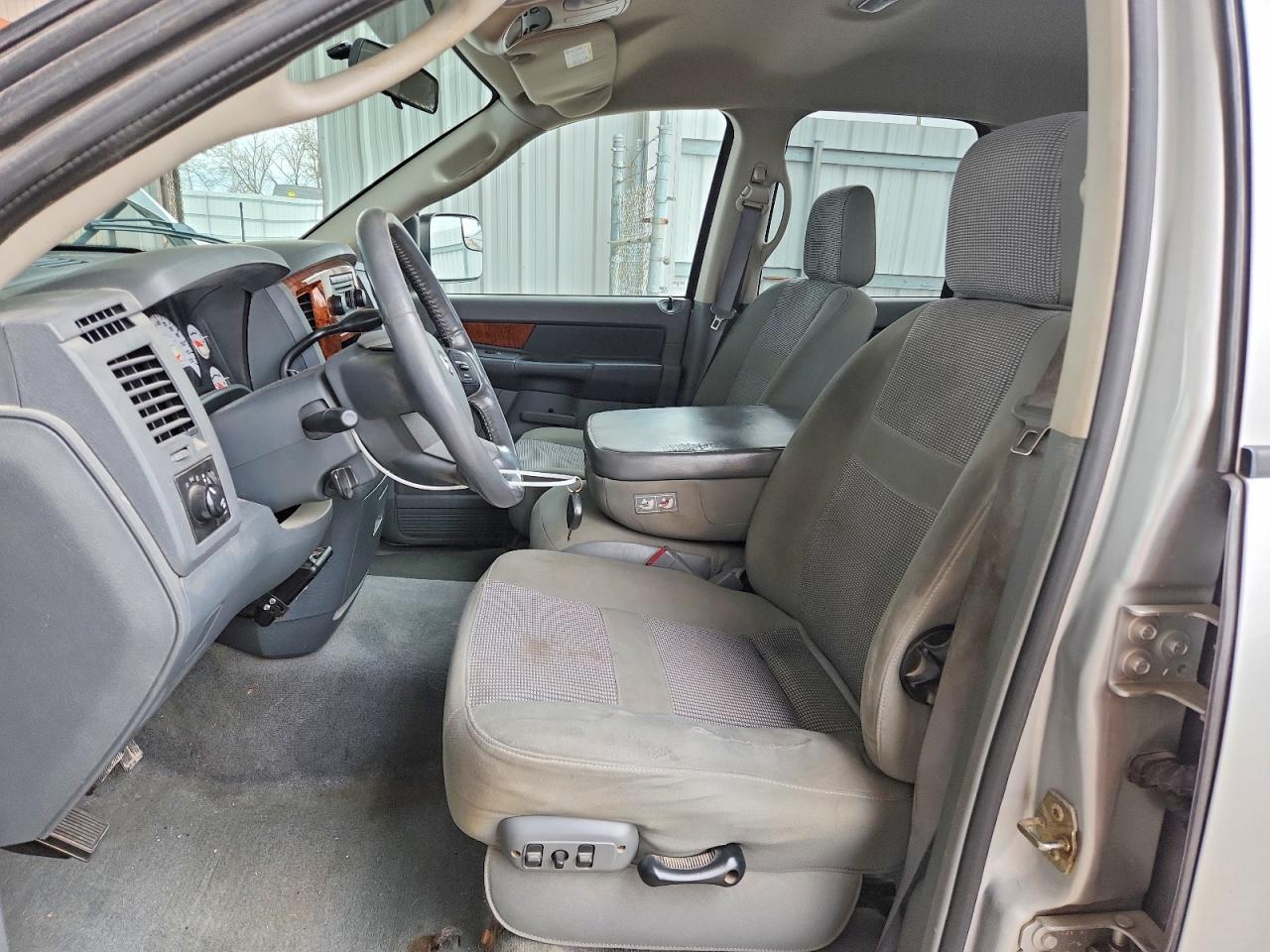 2006 DODGE RAM 2500 ST photo 19