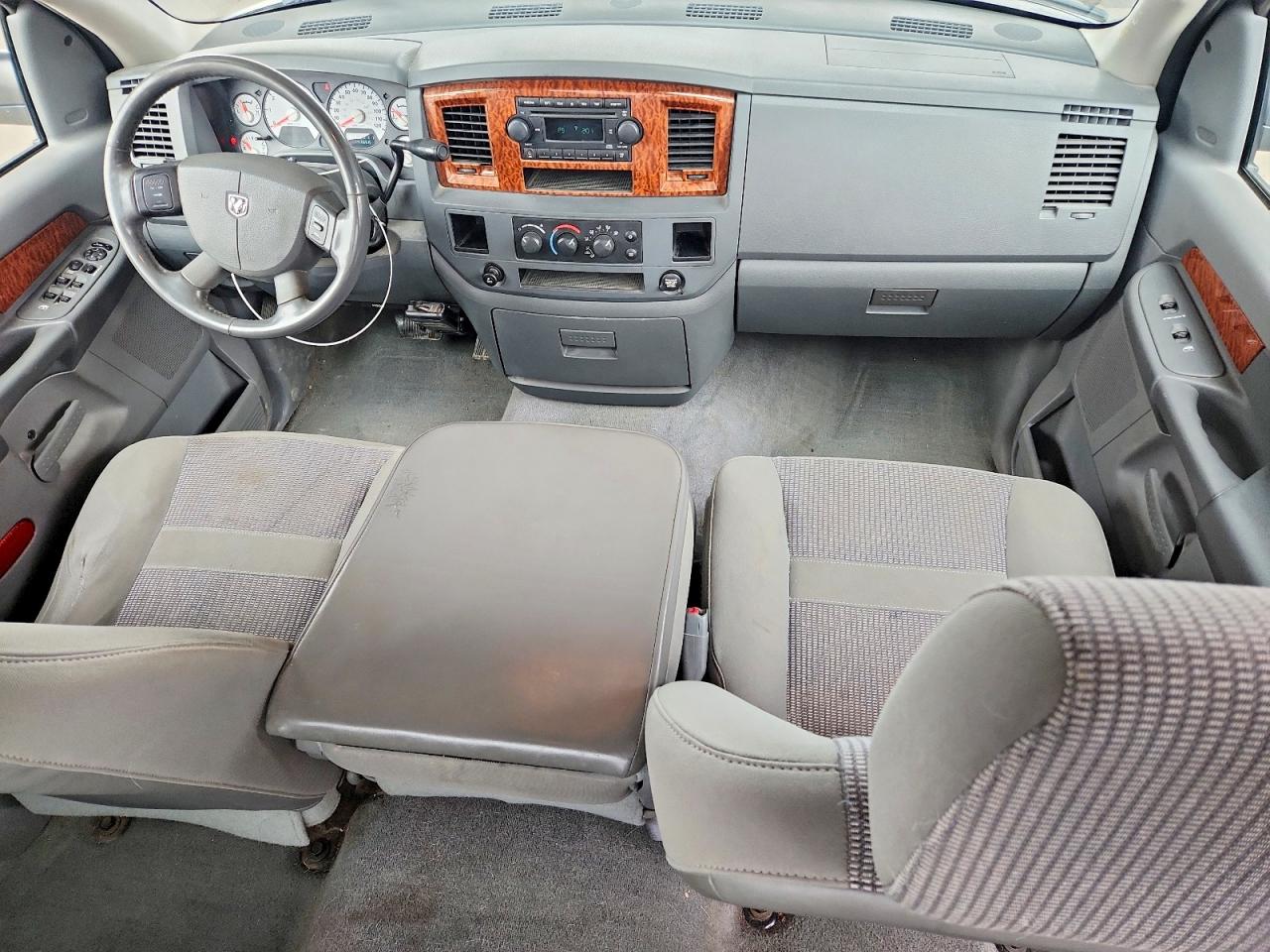 2006 DODGE RAM 2500 ST photo 22