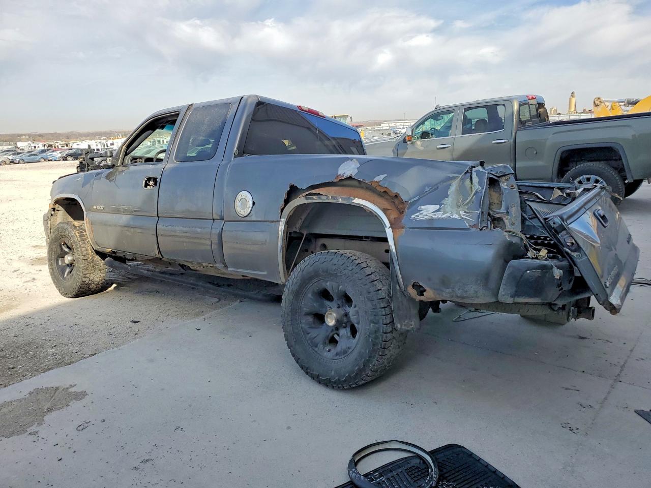2002 CHEVROLET SILVERADO K1500 photo 4