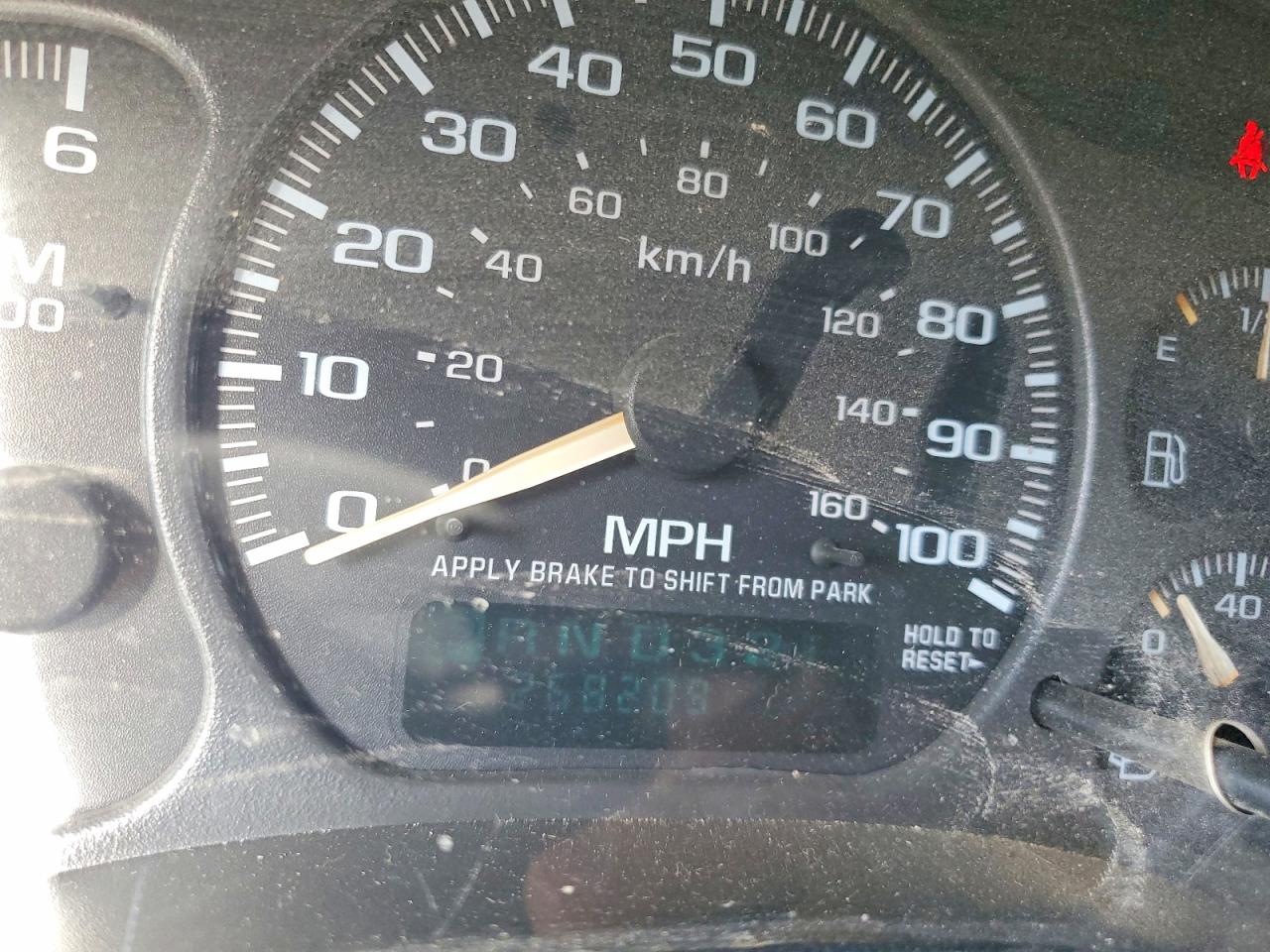 2002 CHEVROLET SILVERADO K1500 photo 25