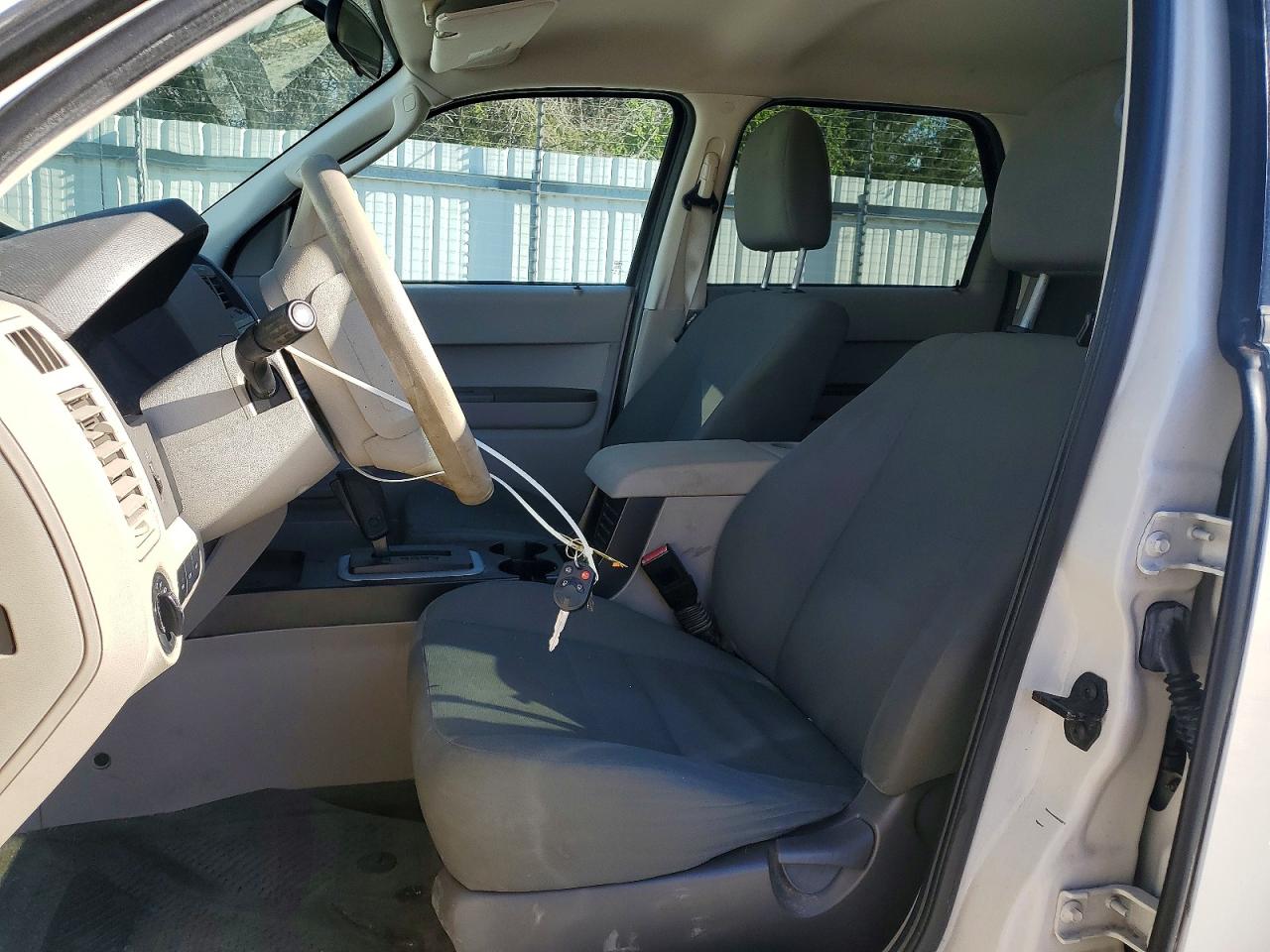 2011 FORD ESCAPE XLS photo 13