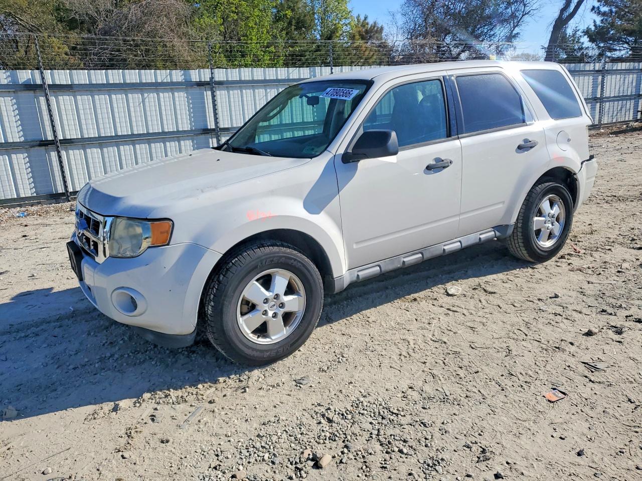 2011 FORD ESCAPE