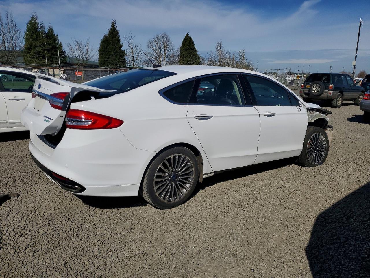 2017 FORD FUSION TITANIUM photo 5