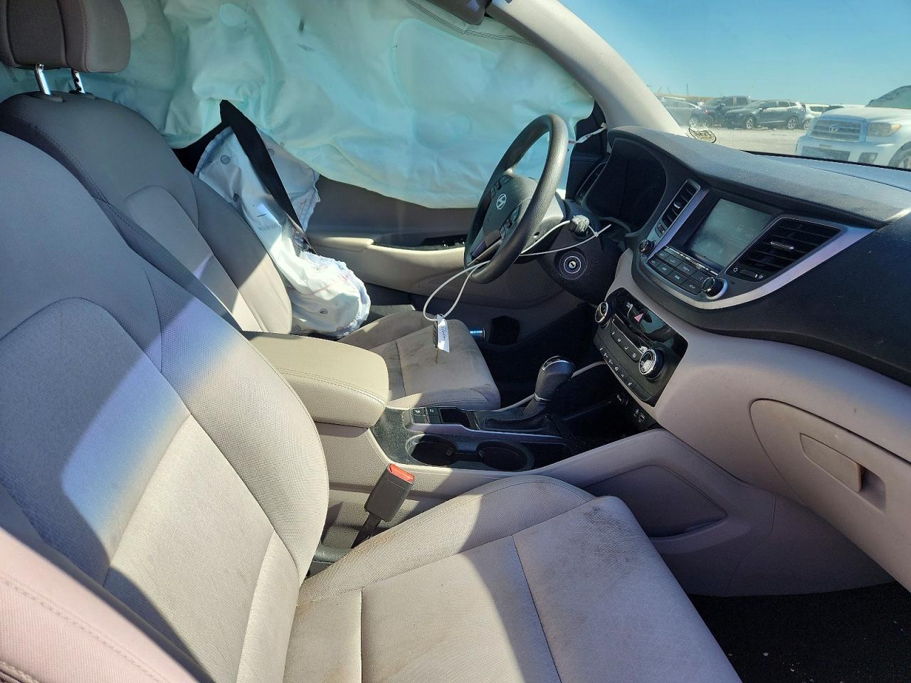 2018 HYUNDAI TUCSON SEL photo 13
