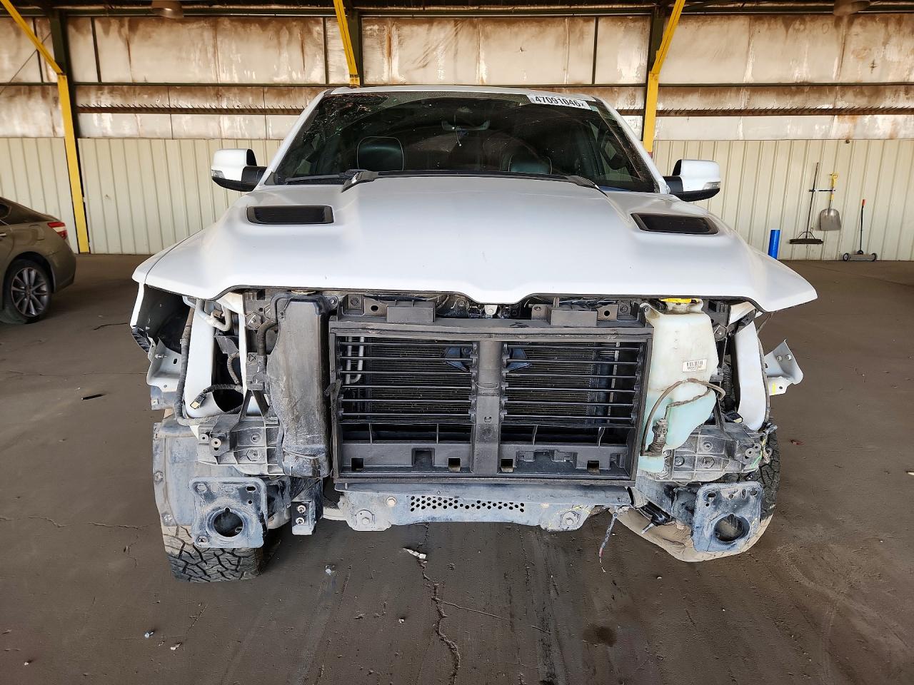 2019 RAM 1500 LARAMIE photo 5