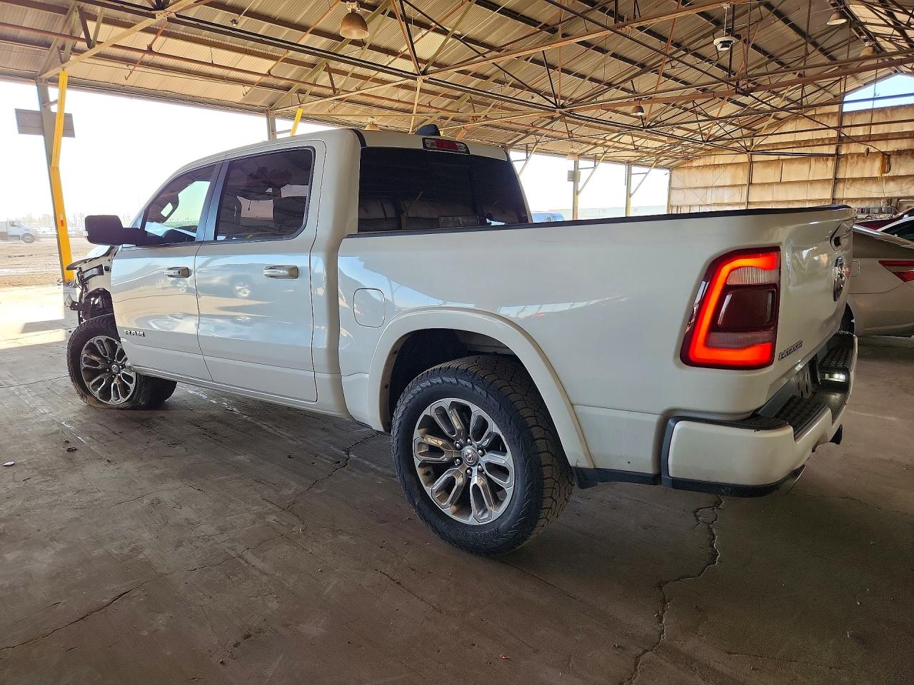 2019 RAM 1500 LARAMIE photo 2