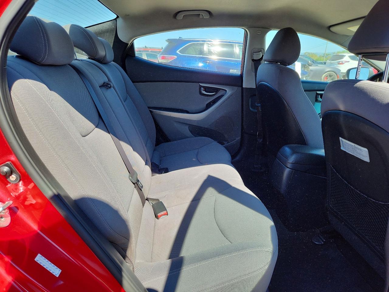 2016 HYUNDAI ELANTRA SE photo 10