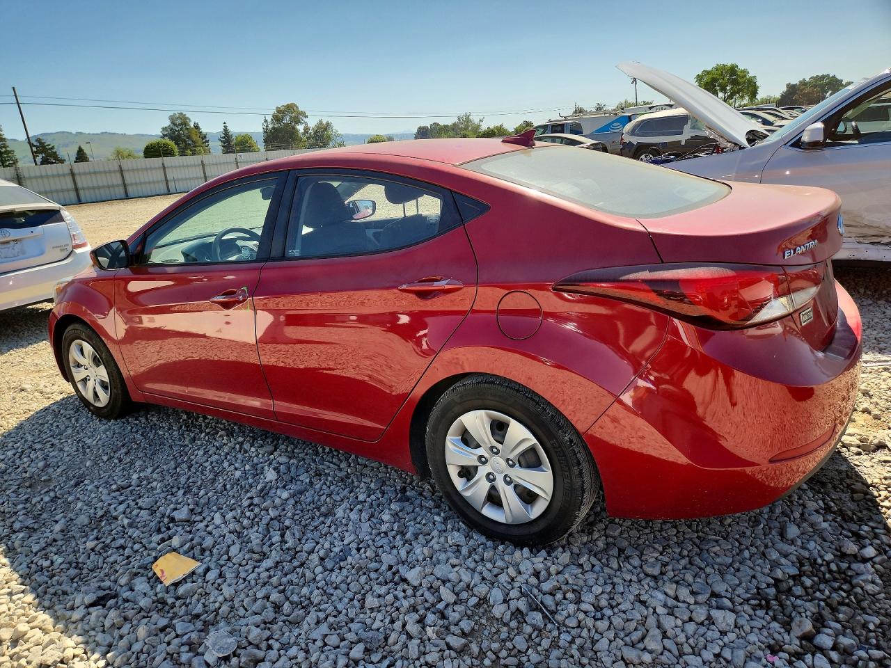 2016 HYUNDAI ELANTRA SE photo 2