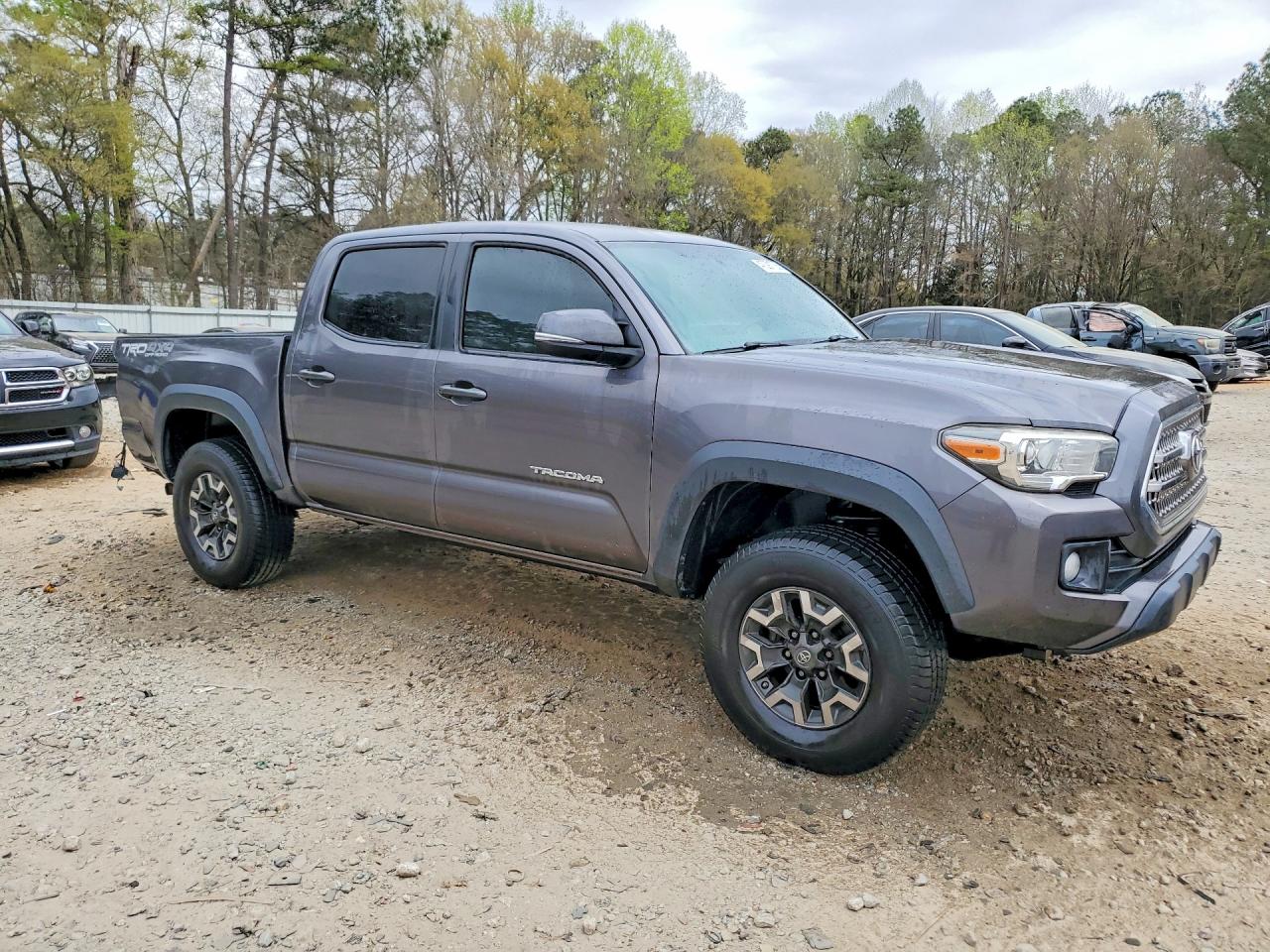 2017 TOYOTA TACOMA TRD OFF-ROAD photo 4