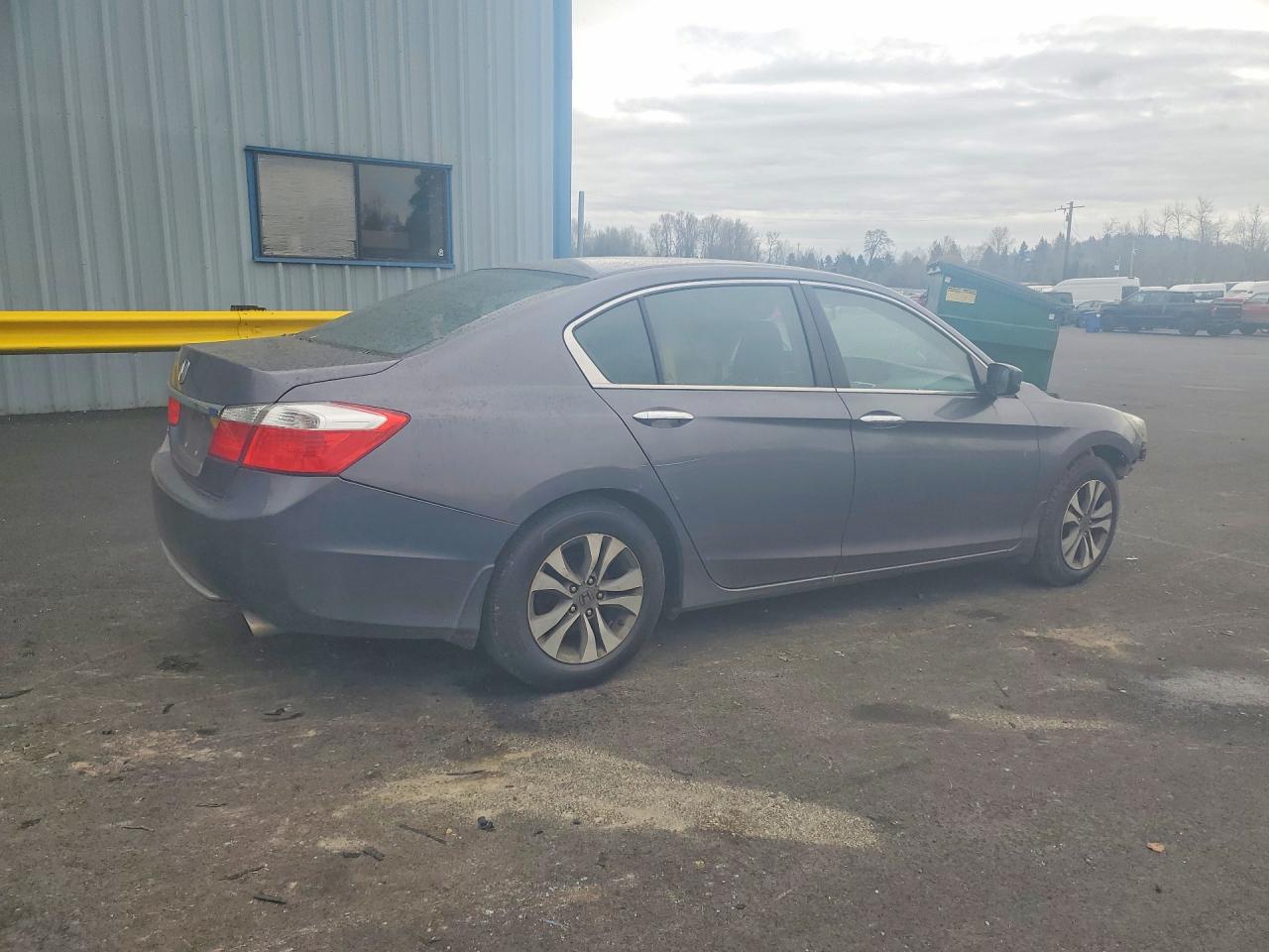 2015 HONDA ACCORD LX photo 3