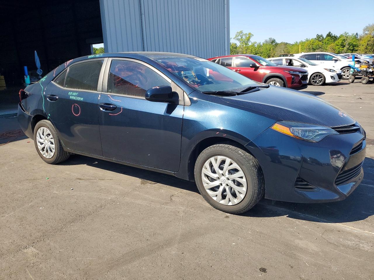 2018 TOYOTA COROLLA LE photo 10