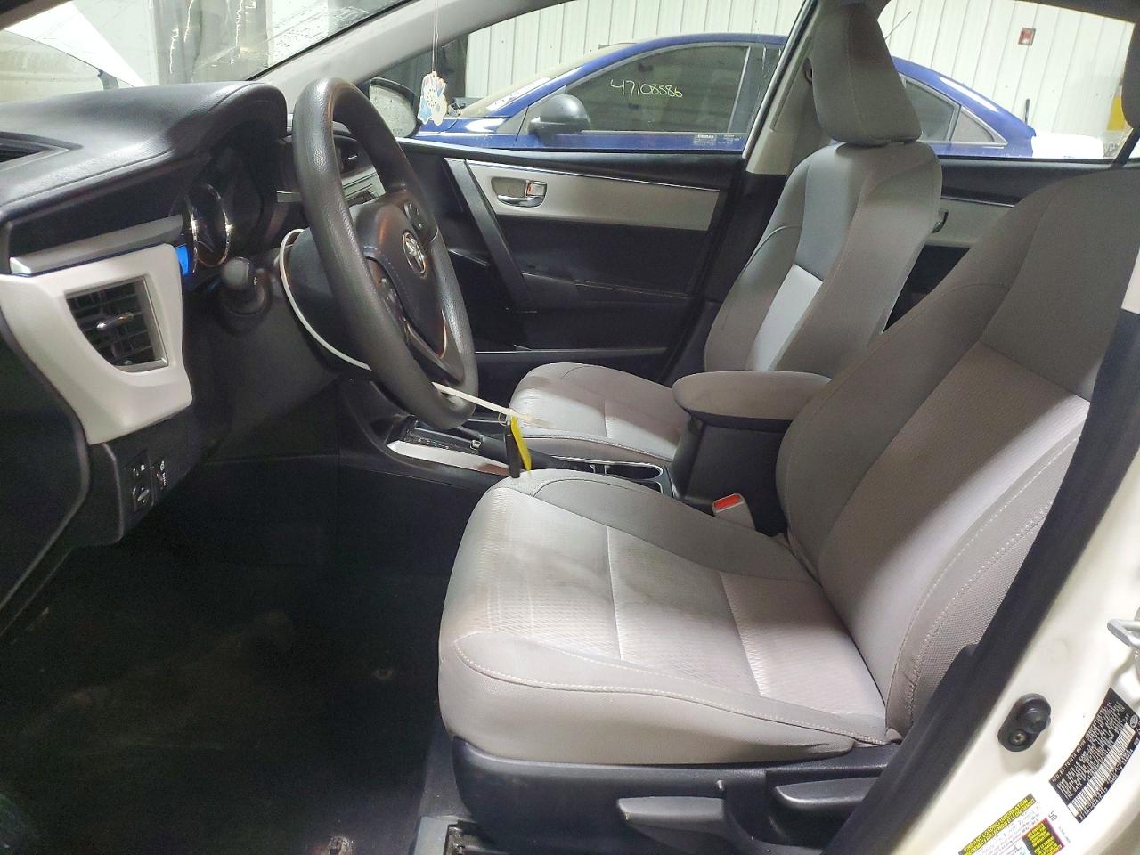 2015 TOYOTA COROLLA LE PLUS photo 13