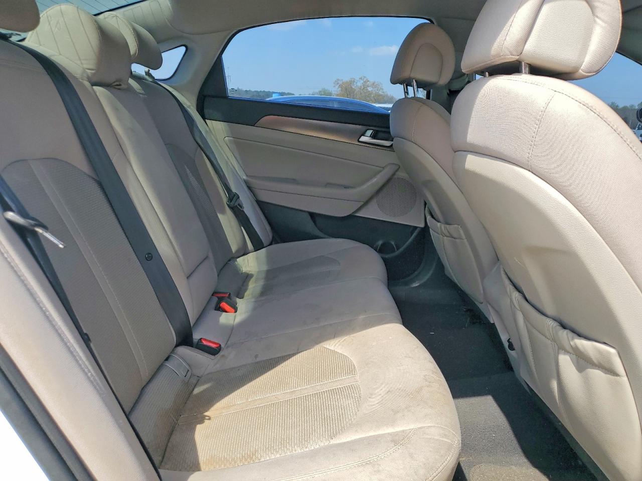 2015 HYUNDAI SONATA SPORT photo 28