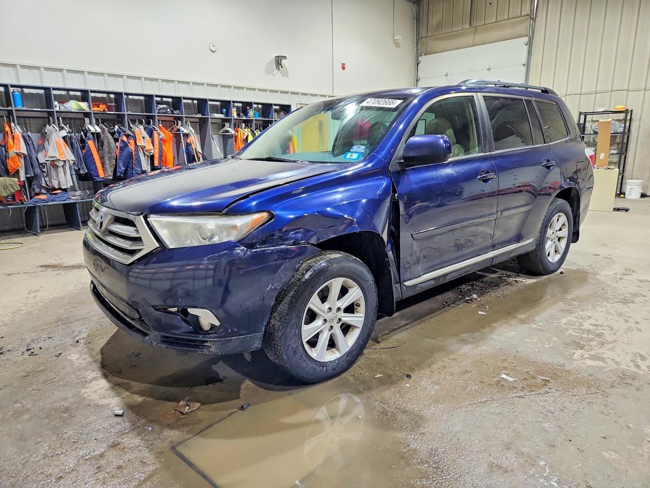2013 TOYOTA HIGHLANDER