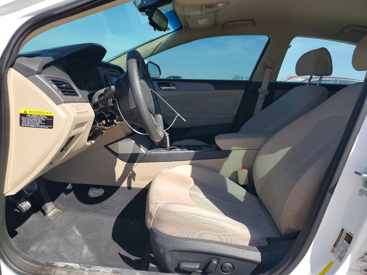 2015 HYUNDAI SONATA SE photo 13