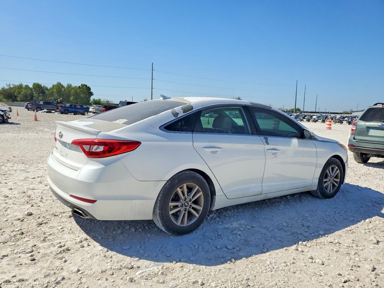2015 HYUNDAI SONATA SE photo 5
