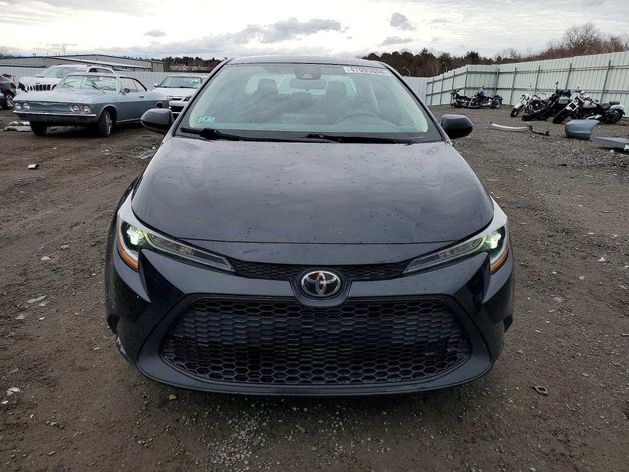 2020 TOYOTA COROLLA LE photo 5