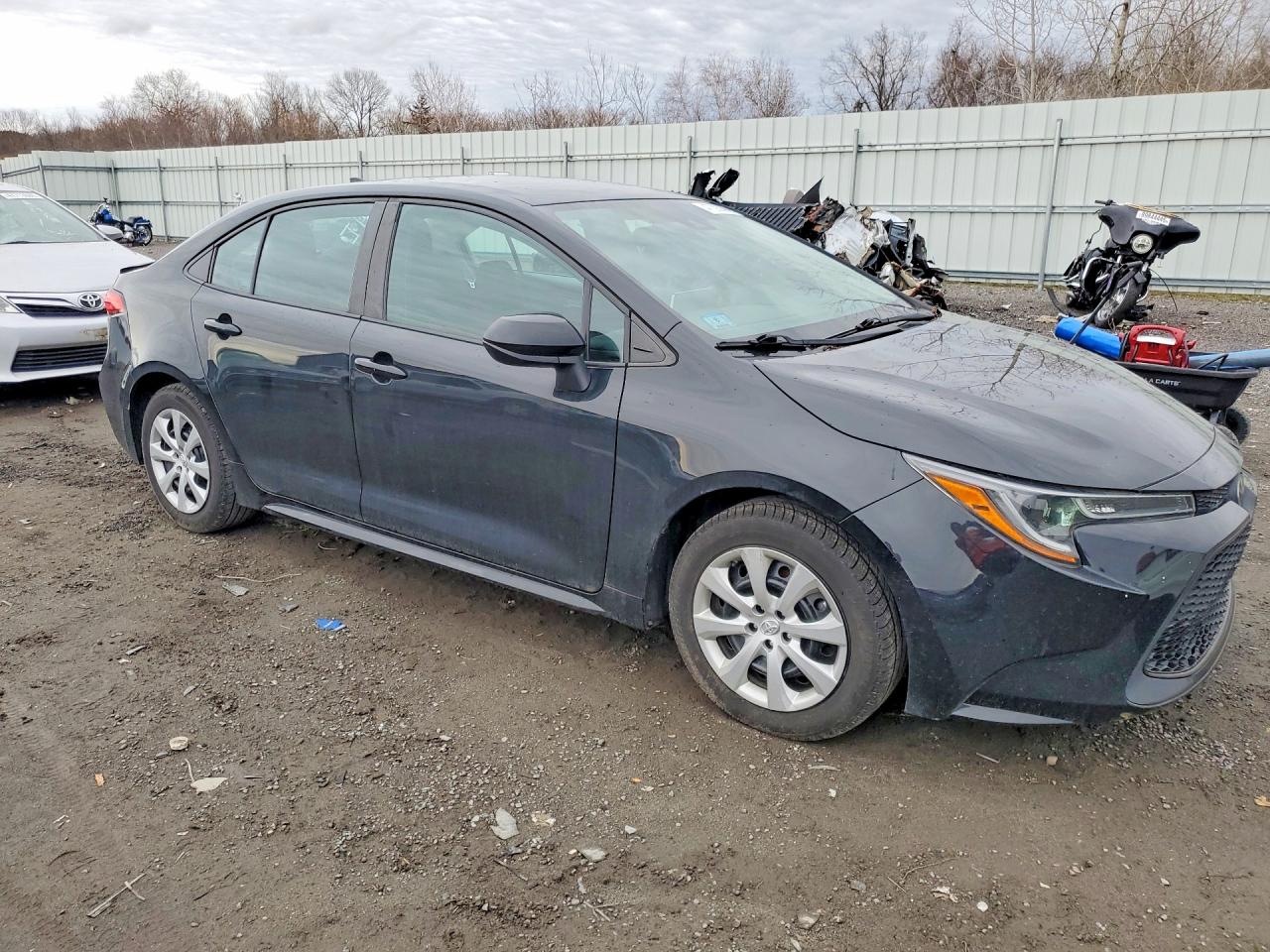 2020 TOYOTA COROLLA LE photo 4
