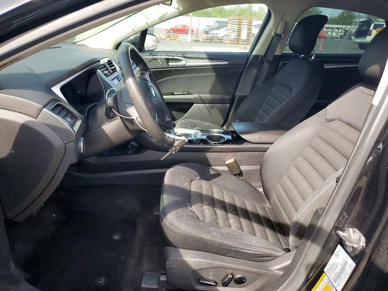 2013 FORD FUSION SE photo 13