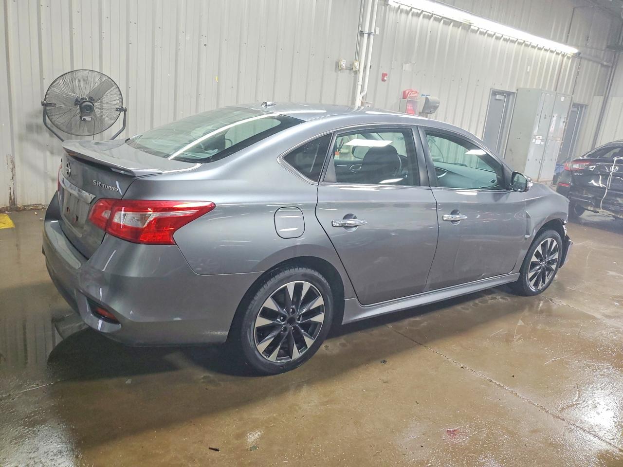 2017 NISSAN SENTRA SR TURBO photo 3