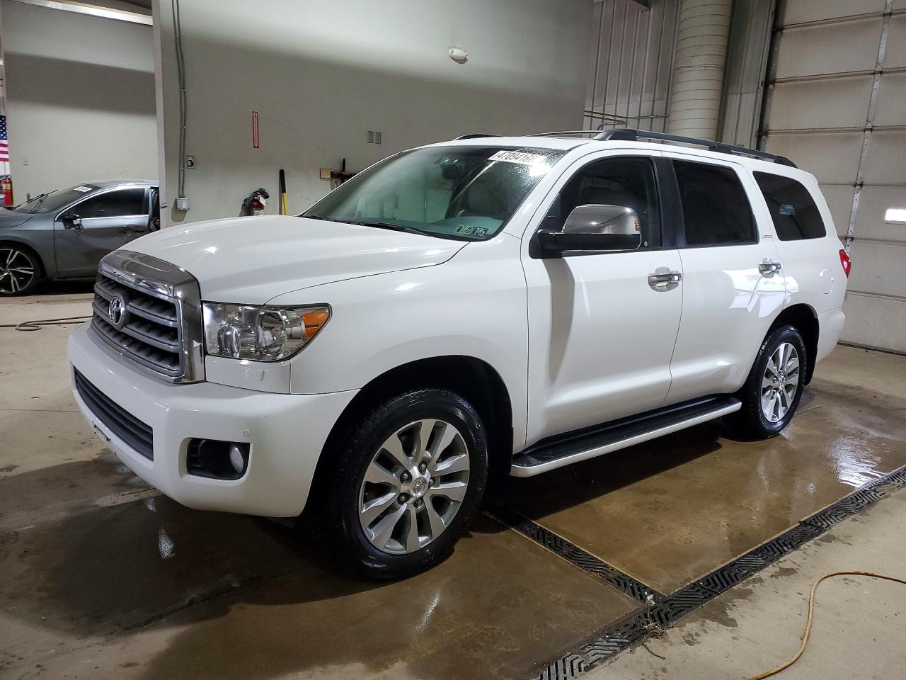 2015 TOYOTA SEQUOIA