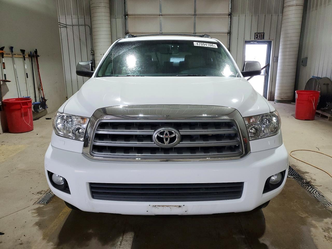 2015 TOYOTA SEQUOIA LIMITED photo 4