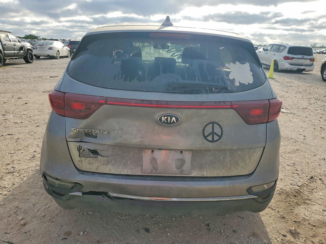 2021 KIA SPORTAGE LX photo 6