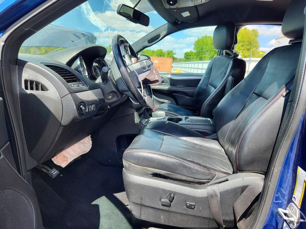 2011 DODGE GRAND CARAVAN R photo 13