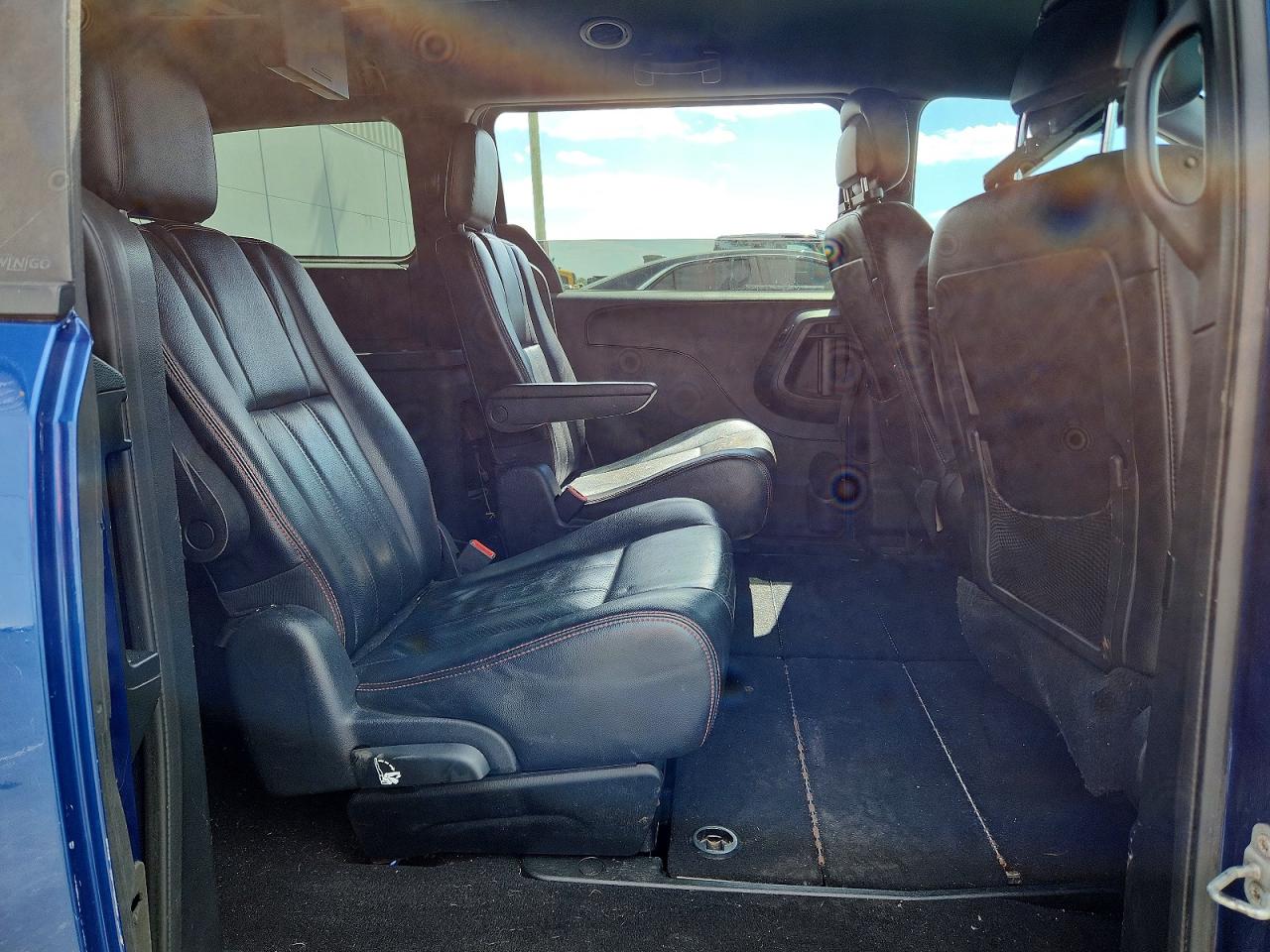 2011 DODGE GRAND CARAVAN R photo 21