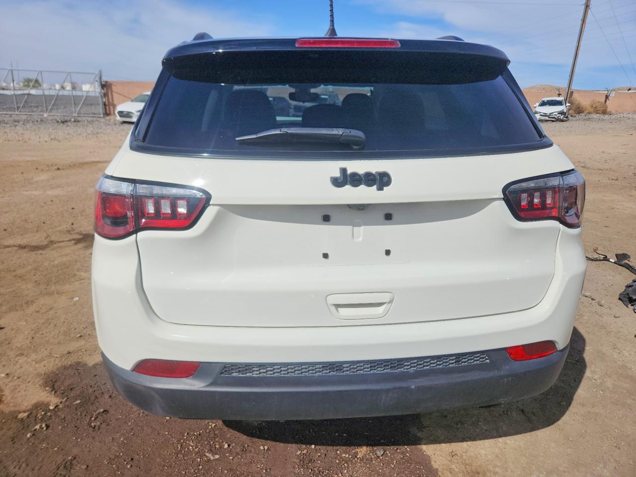 2019 JEEP COMPASS LATITUDE photo 16