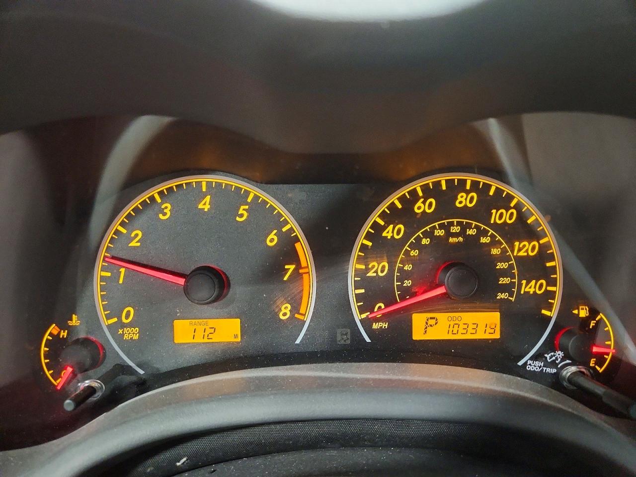 2010 TOYOTA COROLLA LE photo 25