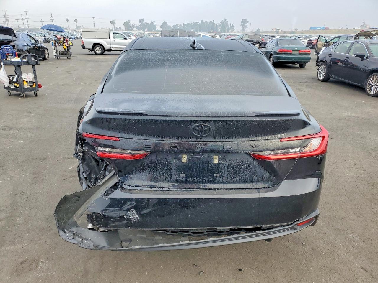 2025 TOYOTA CAMRY SE photo 16