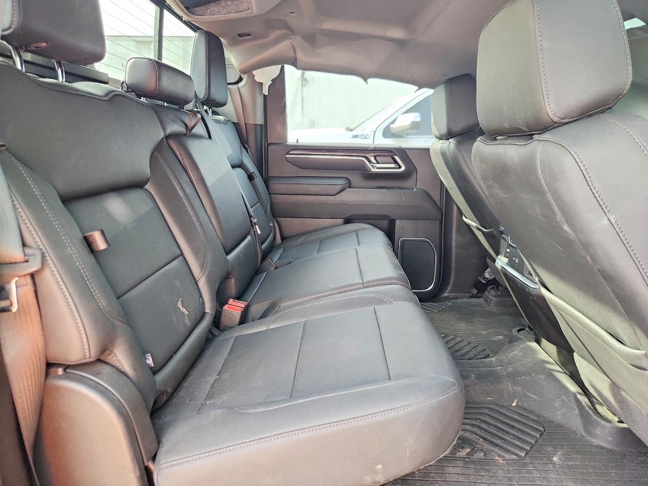 2025 CHEVROLET SILVERADO K2500 HEAVY DUTY LTZ photo 11