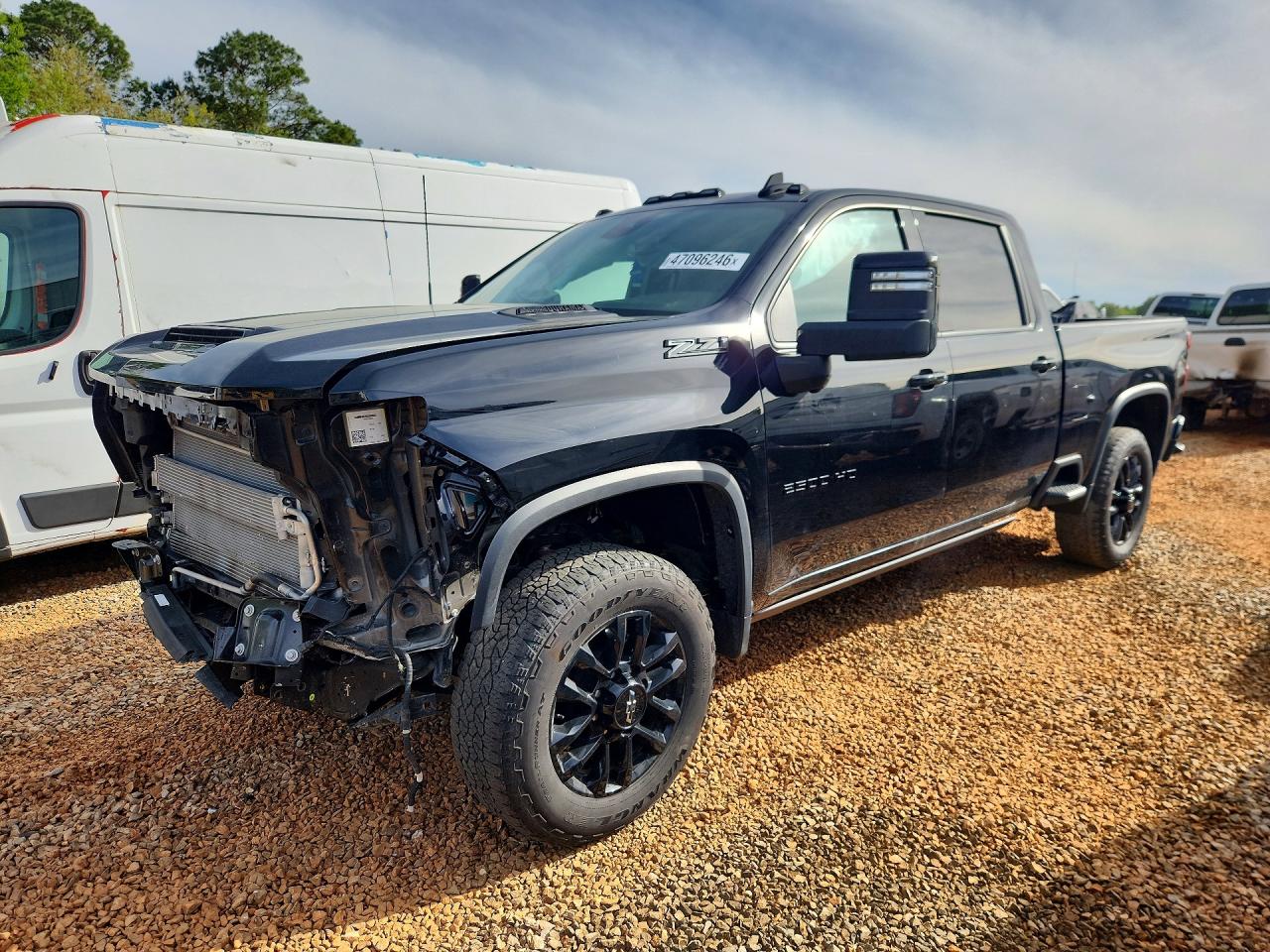 2025 CHEVROLET SILVERADO