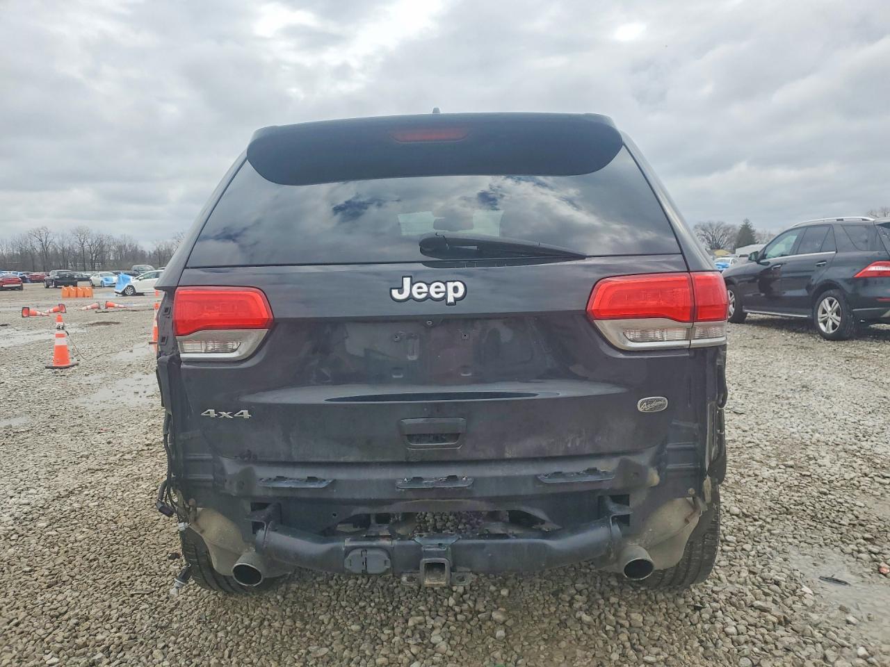 2014 JEEP GRAND CHEROKEE OVERLAND photo 11