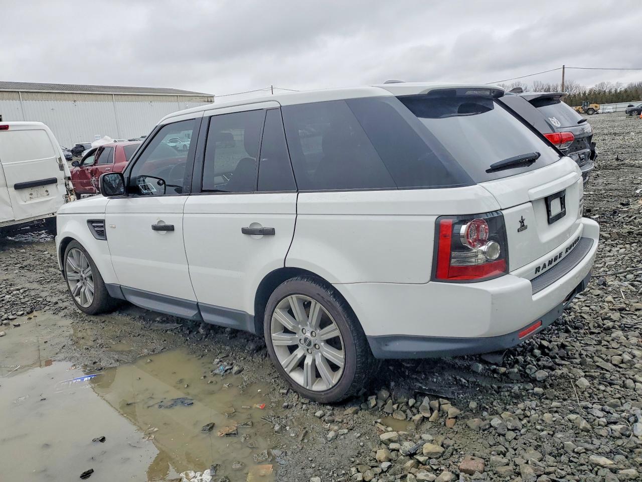 2011 LAND ROVER RANGE ROVER SPORT LUX photo 3