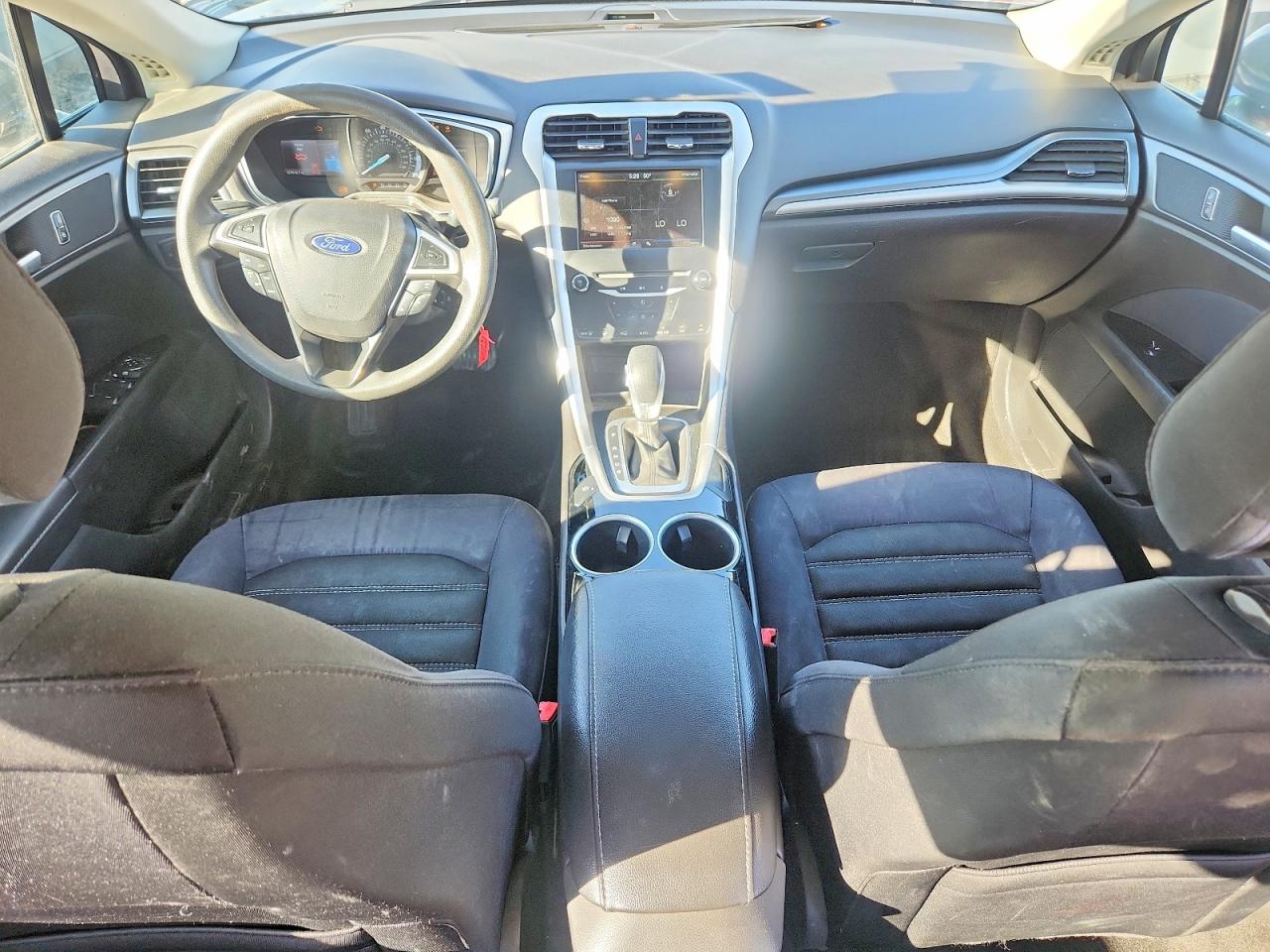 2014 FORD FUSION SE photo 15