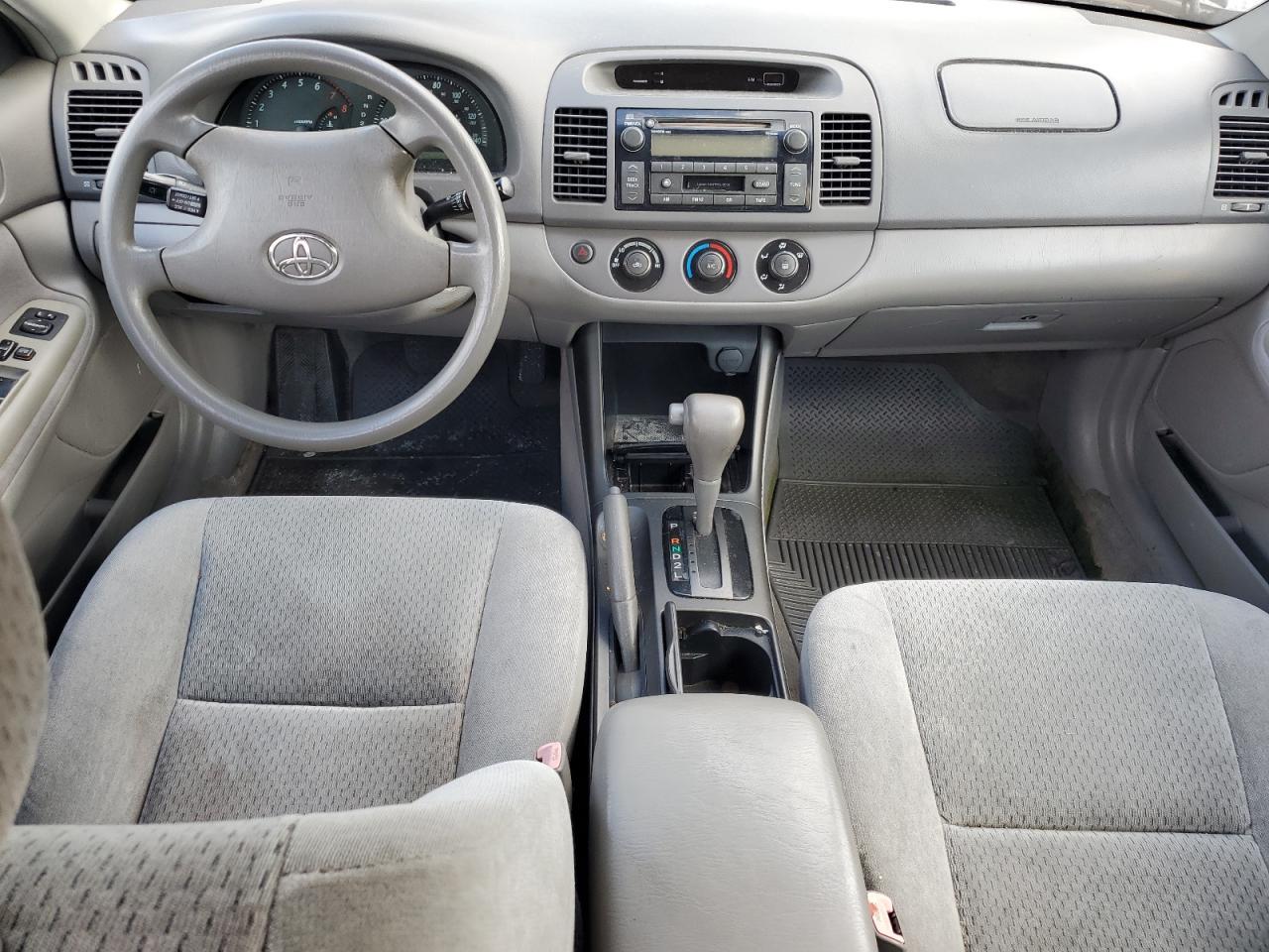 2004 TOYOTA CAMRY LE photo 15