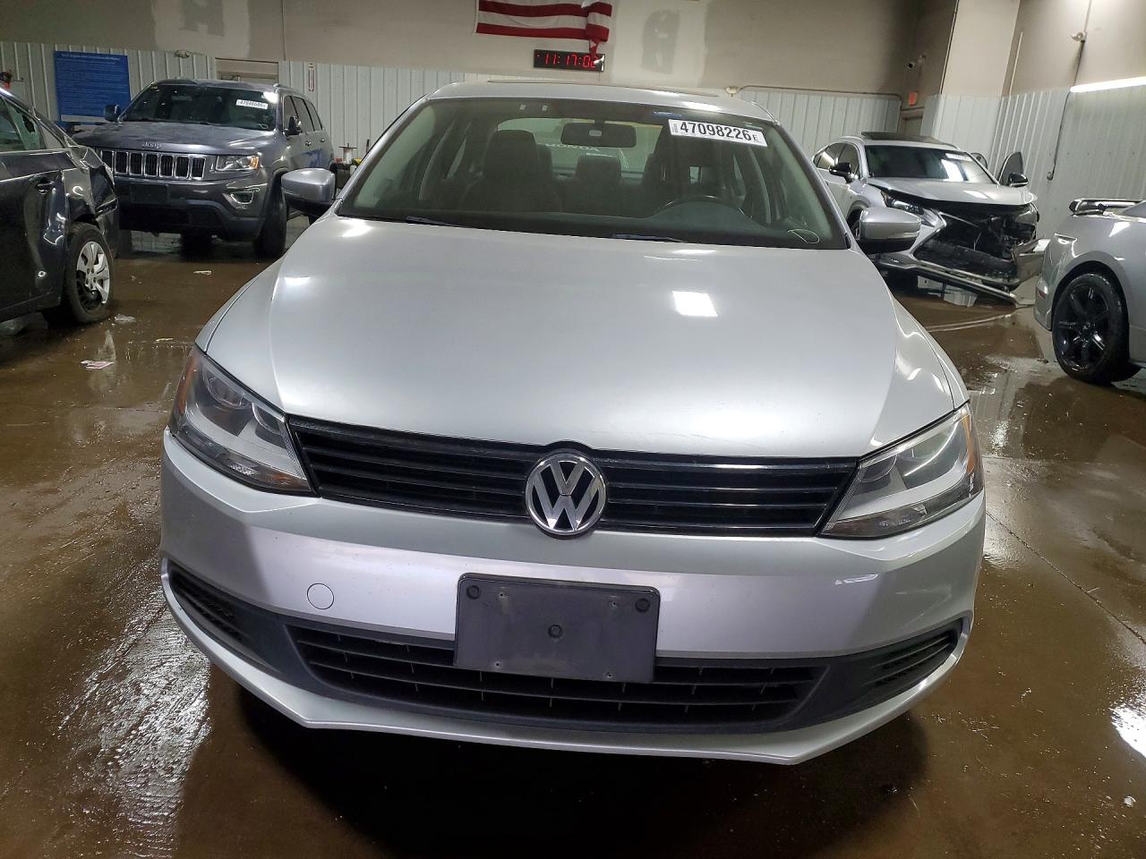 2012 VOLKSWAGEN JETTA SE photo 9