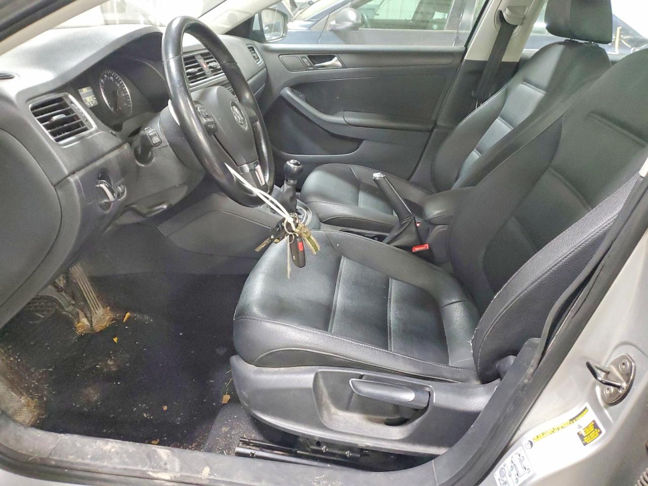 2012 VOLKSWAGEN JETTA SE photo 13