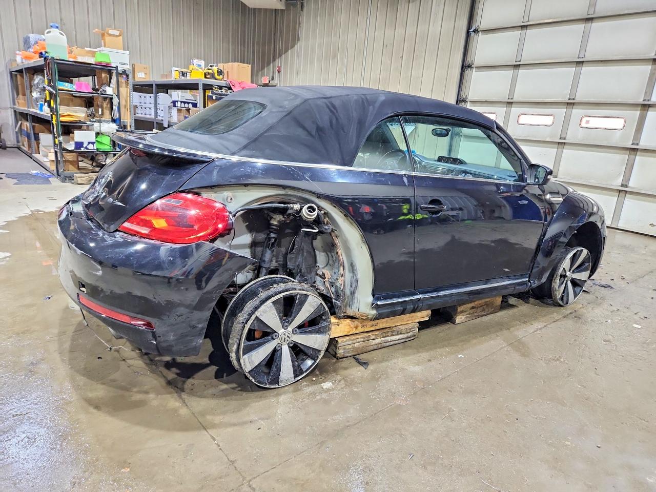 2014 VOLKSWAGEN BEETLE TURBO photo 5