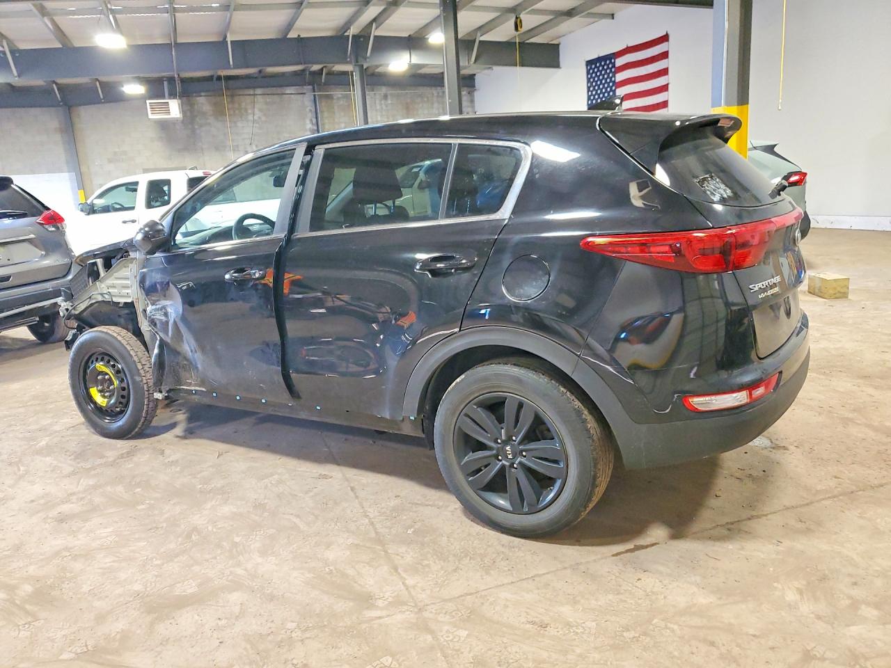 2019 KIA SPORTAGE LX photo 3